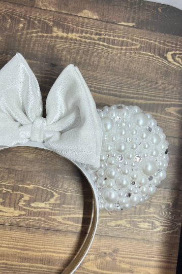 Custom Pearl Minnie Mouse Bridal Ears